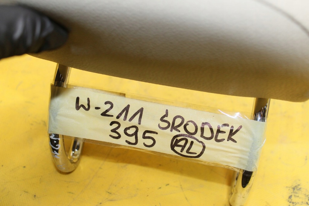 фото №6, Подголовник середина mercedes w211 sedan skróra