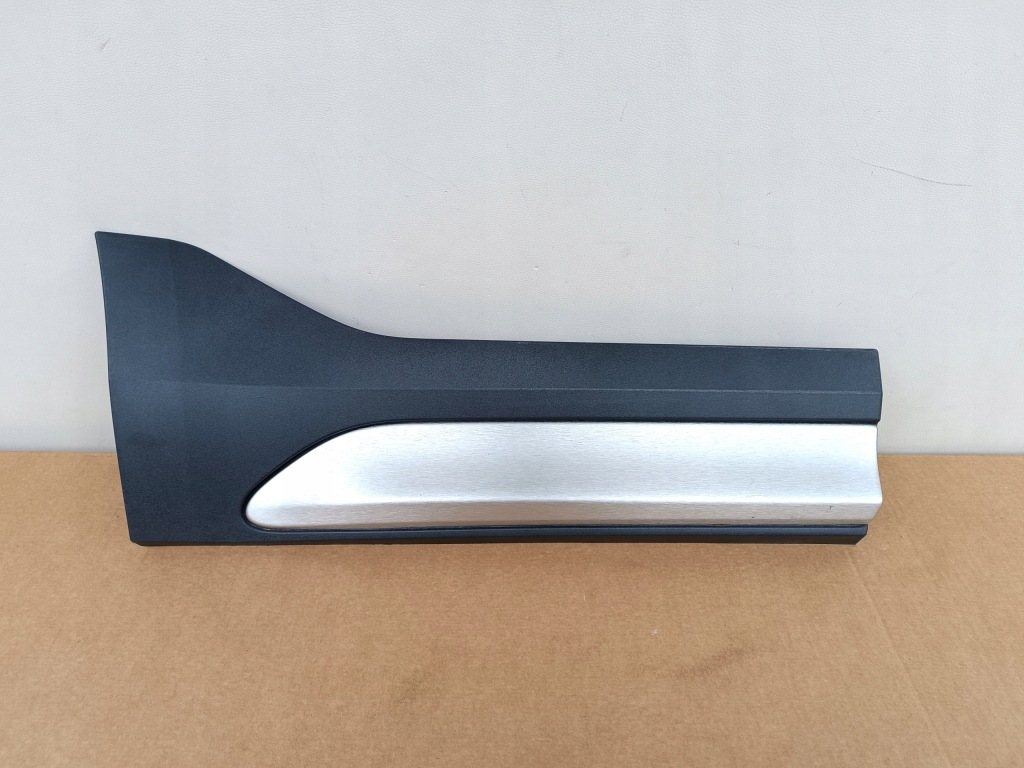 Купити Volvo xc40 ii xc 40 2018+ inscription молдинг двері праве задній задні 31664046