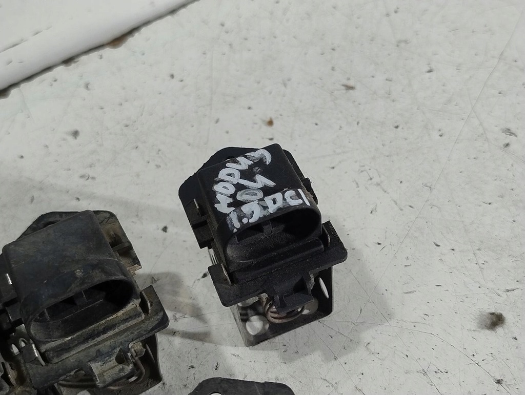 фото №7, Резистор резистор renault clio iii modus 8200045082