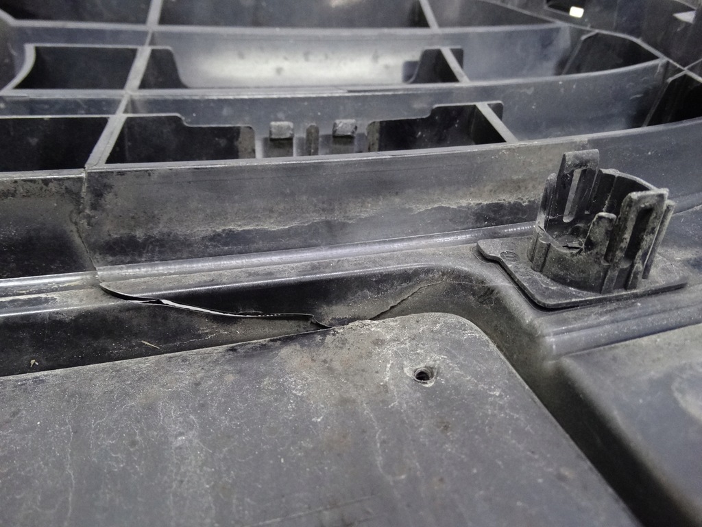 фото №11, Audi a4 b8 s-line lift 11-15 решётка радиатора решётка радиатора 8k0853651f оригинальный