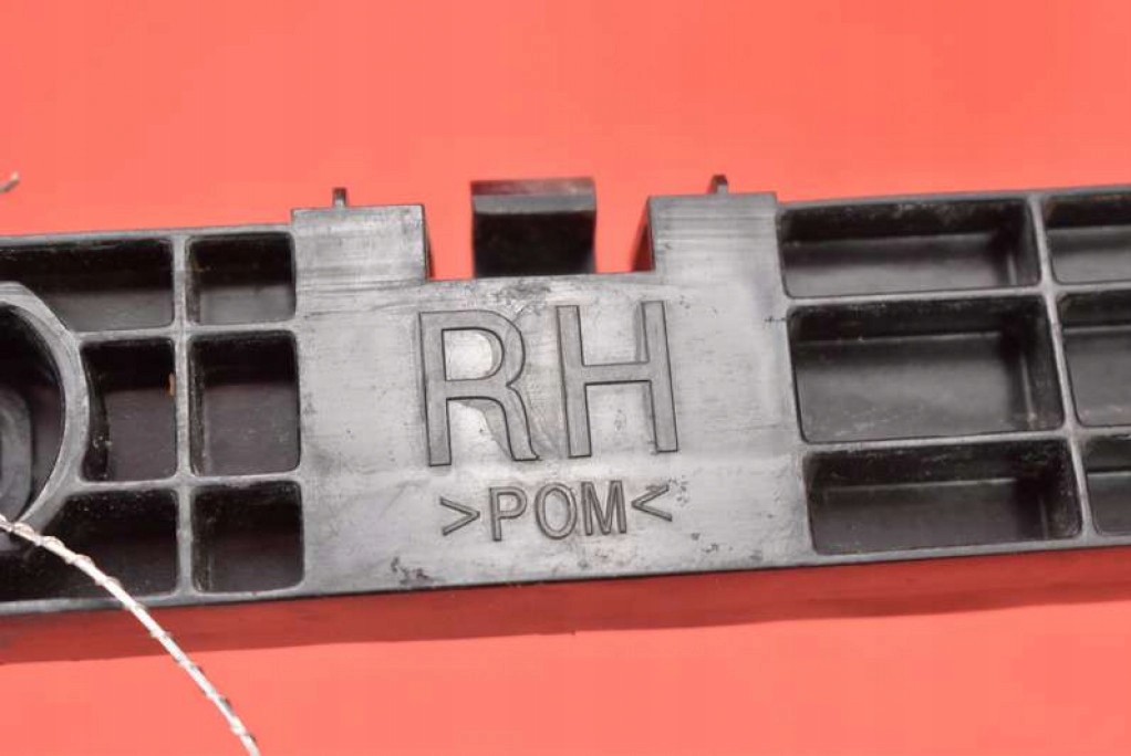 фото №8, Направляющая бампера правый задняя 1065459-00-b tesla model s lift 16-21