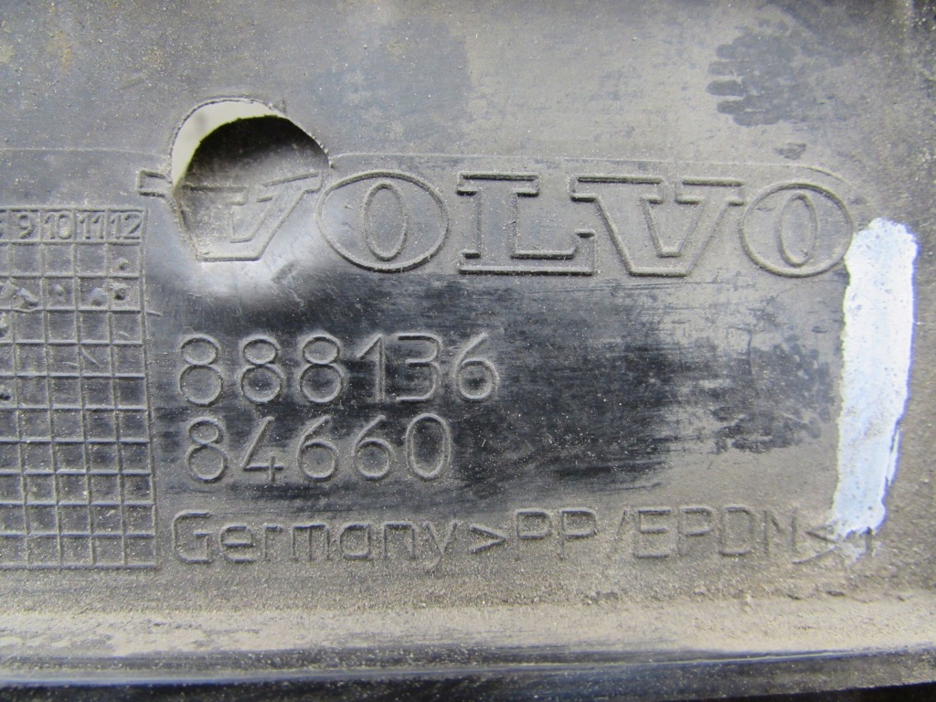 фото №7, Volvo s40 i lift направляющая кронштейн бампера задняя задний 888136