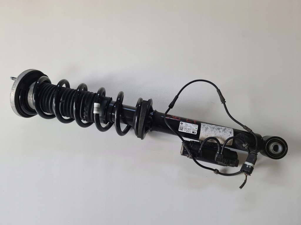 фото №1, Bmw g30 амортизатор левый задняя vdc 6867353