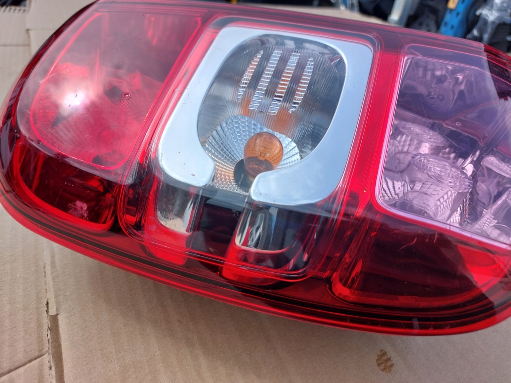 фото №8, Лампа задня задня ліва dacia duster i lift 13-