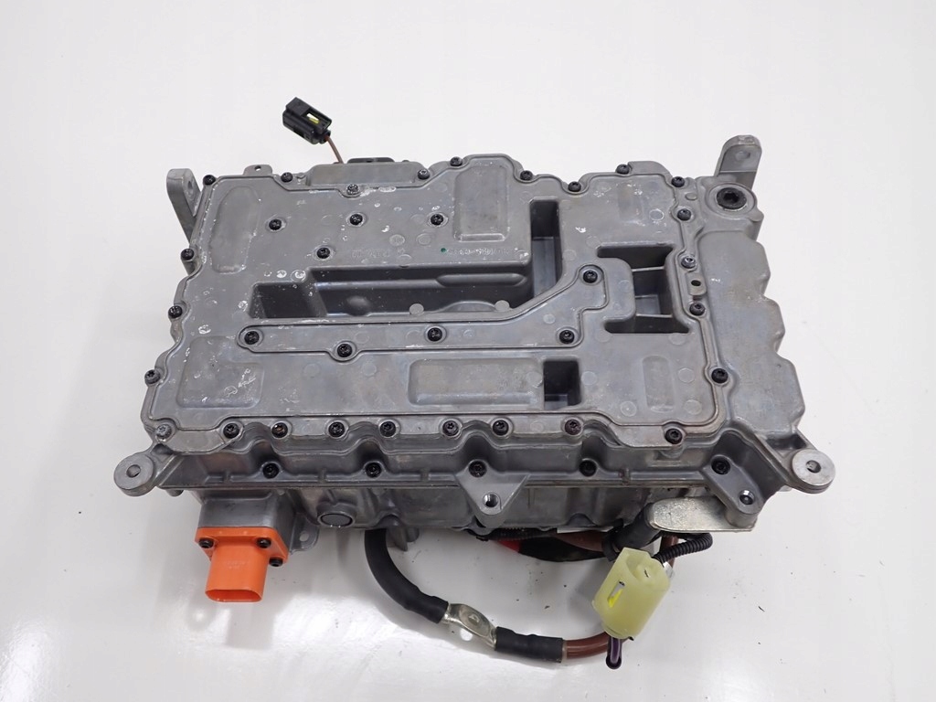 фото №2, Модуль преобразователь напряжения porsche taycan turbo s