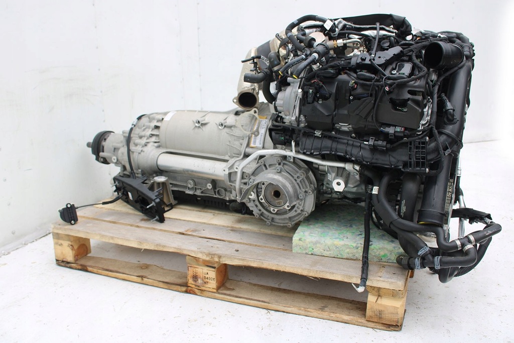 фото №12, Audi a4 a5 q5 двигатель 3.0 tfsi cwg бензин пробег 22 km километров cwgd a4