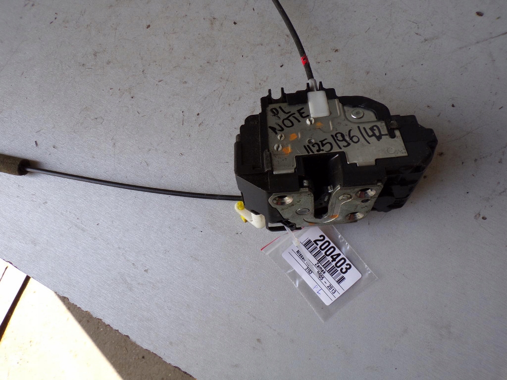 фото №1, Замок передний левый nissan note el 3контакты e11