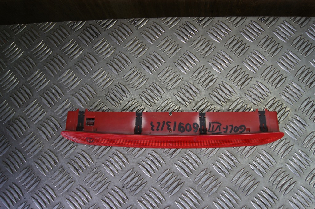 фото №1, Лампа стоп golf viii 5k0945087d