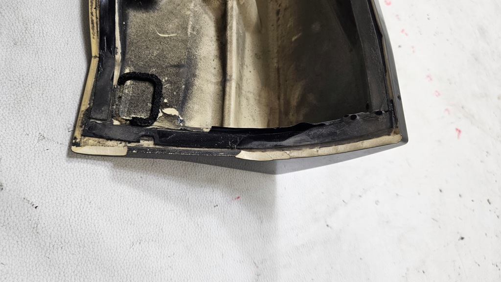 фото №8, Молдинг дверь левый задняя aston martin dbx ny83-23985-aa