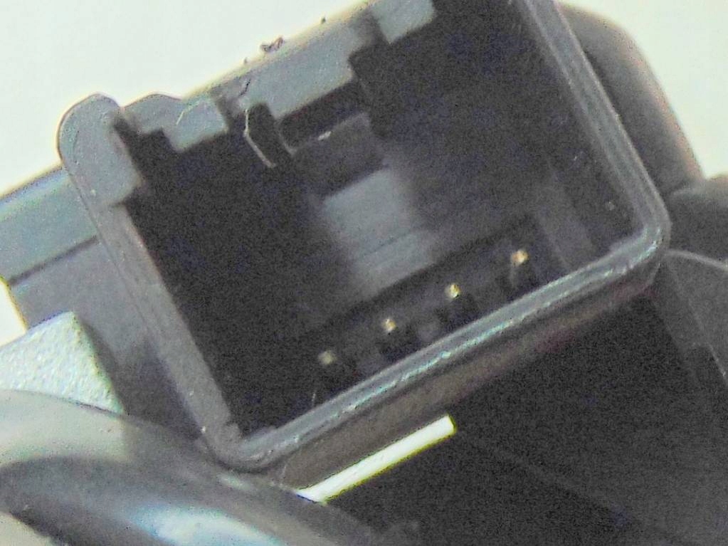 фото №13, Mazda 5 v i 2.0mzr-cd 07r замок зажигания + ключ