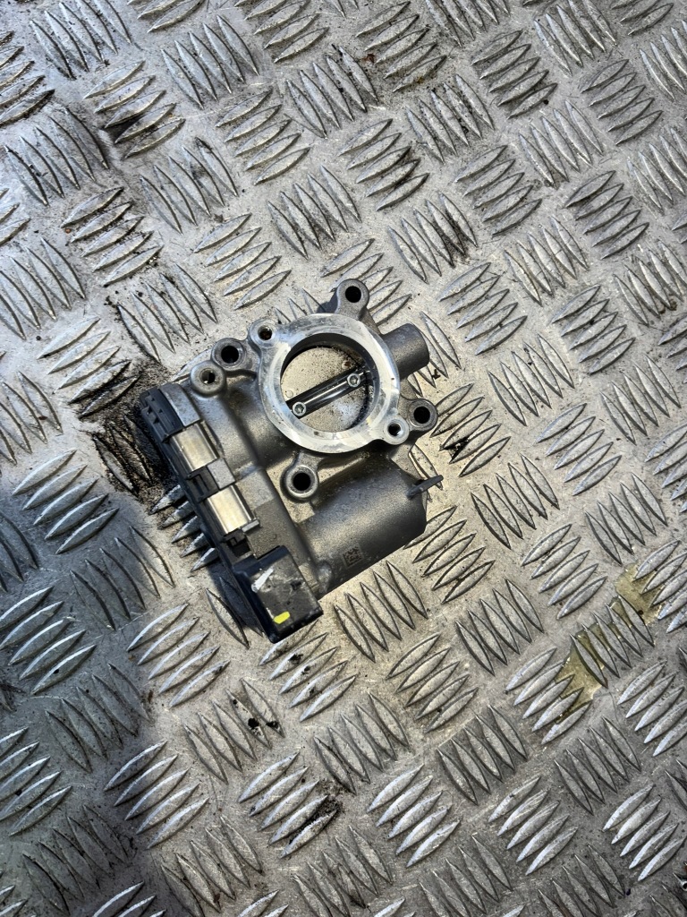 Купити Дросельна заслінка renault megane iv 161203209r