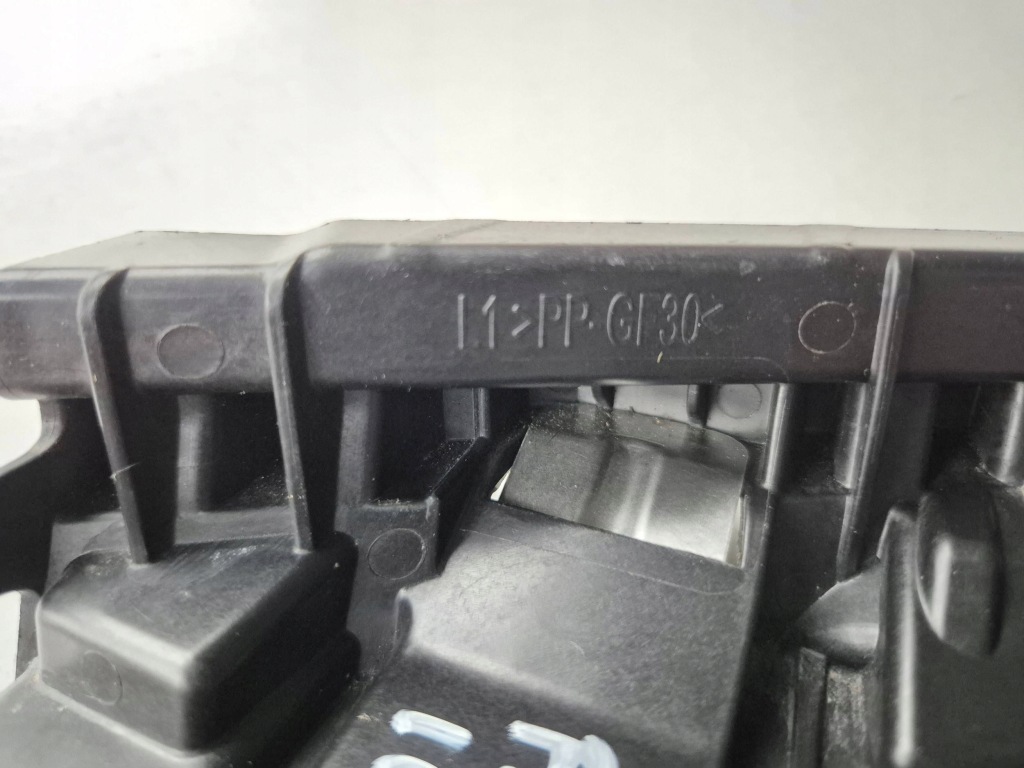 Направляющая направляющая фара левая bmw x1 f48 6311 7428741 с Разборки