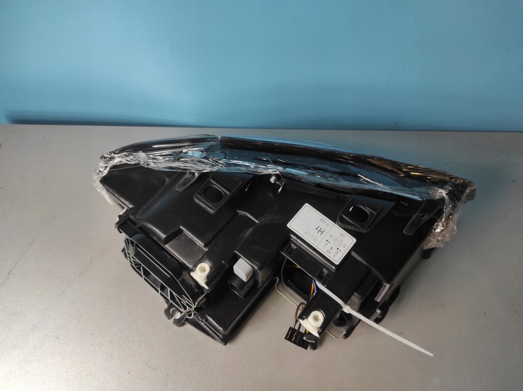 фото №11, Лампа перед левая audi a4 b6 h7+h7+py21w+w5w