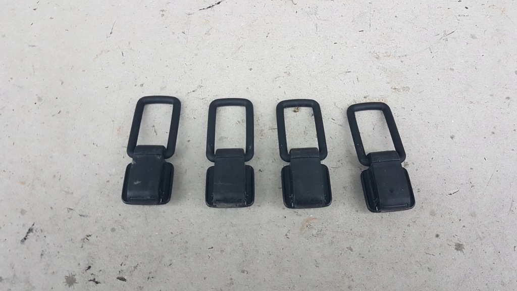 фото №1, Mazda 3 bk кронштейн кронштейн багажника