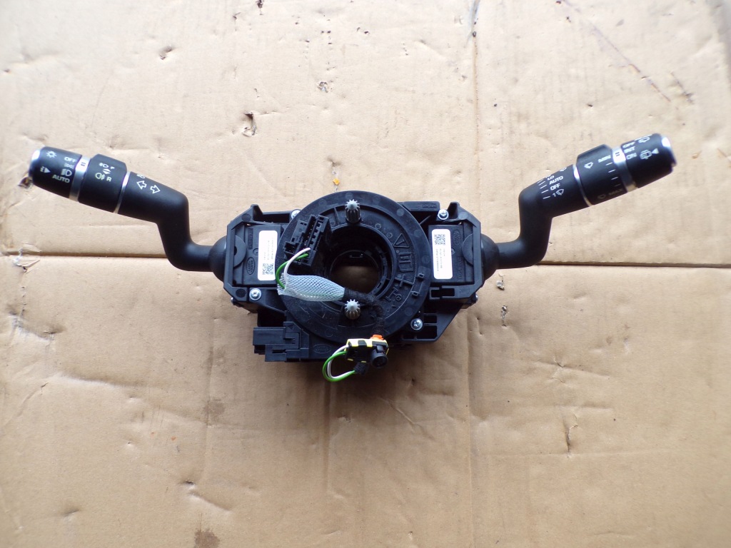 фото №1, Перемикач комбінований bj32-3f972-db discovery v