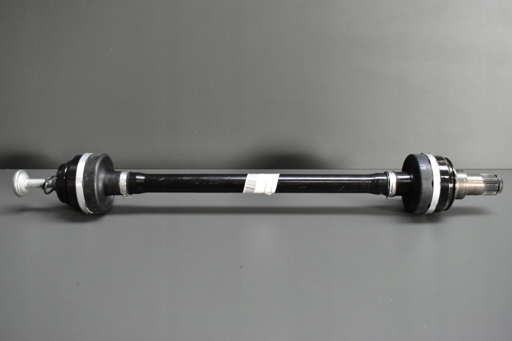 фото №1, Bmw x5 g05 x6 g06 x7 g07 приводной вал левая задняя 8689579