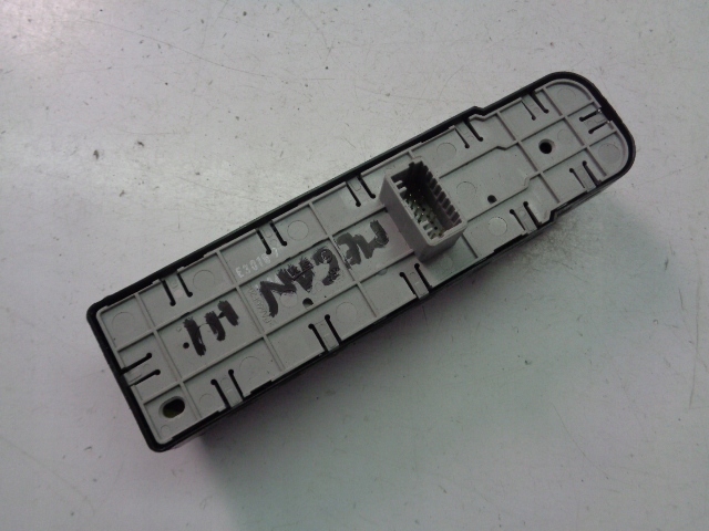 фото №5, Панель окон левый перед renault scenic iii megane iii