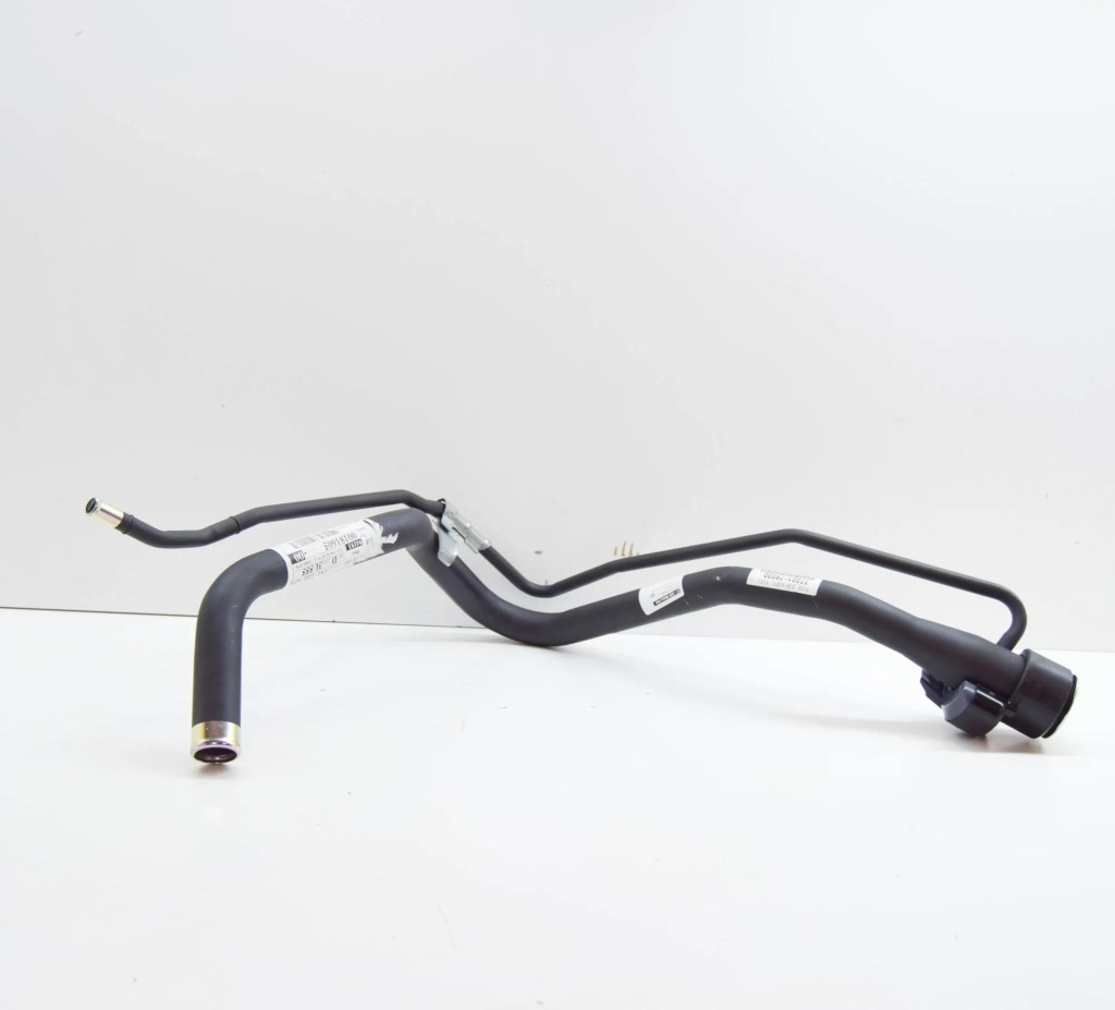 фото №4, Lexus ct zwa10 труба заливной топлива 7720176030 оригинальная