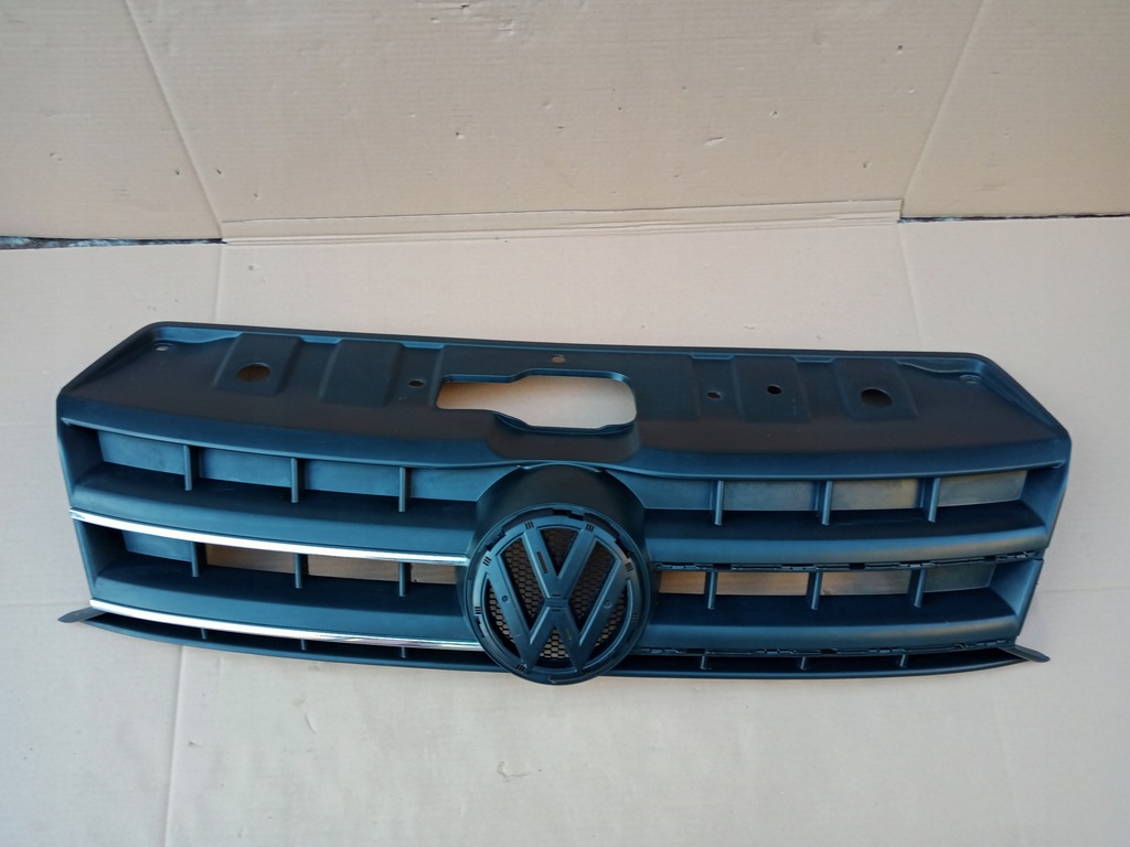 фото №1, Vw amarok решётка радиатора решётка радиатора 2hh853653