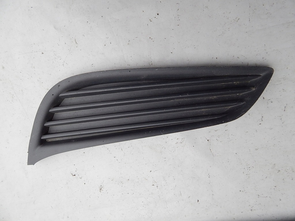 Купить Opel astra k решётка бампера правый перед