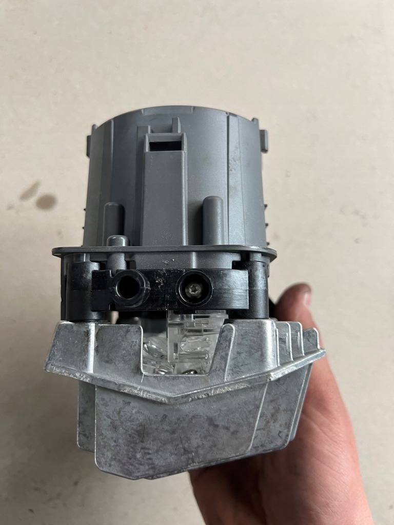 фото №4, Bmw 2 f45 f45 преобразователь led лампы перед