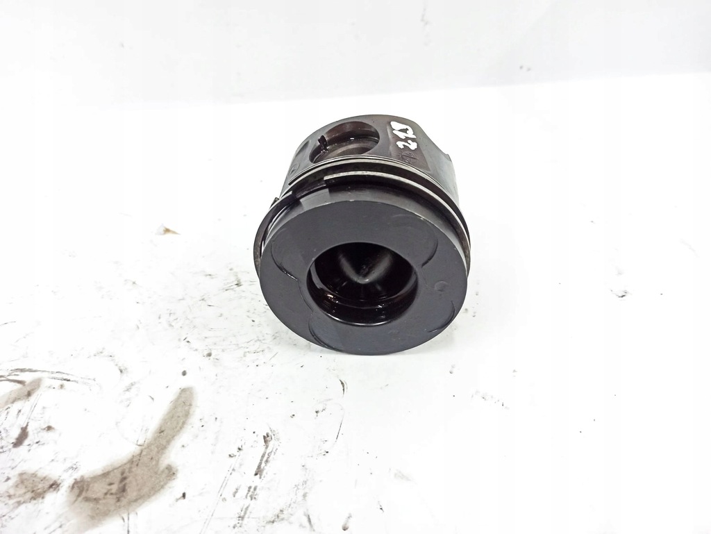 фото №10, Mercedes-benz cls c219 2005 поршни