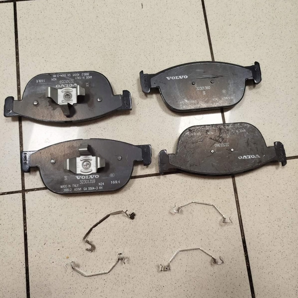 фото №6, Volvo v60 набор тормозных колодок тормозных оригинальный