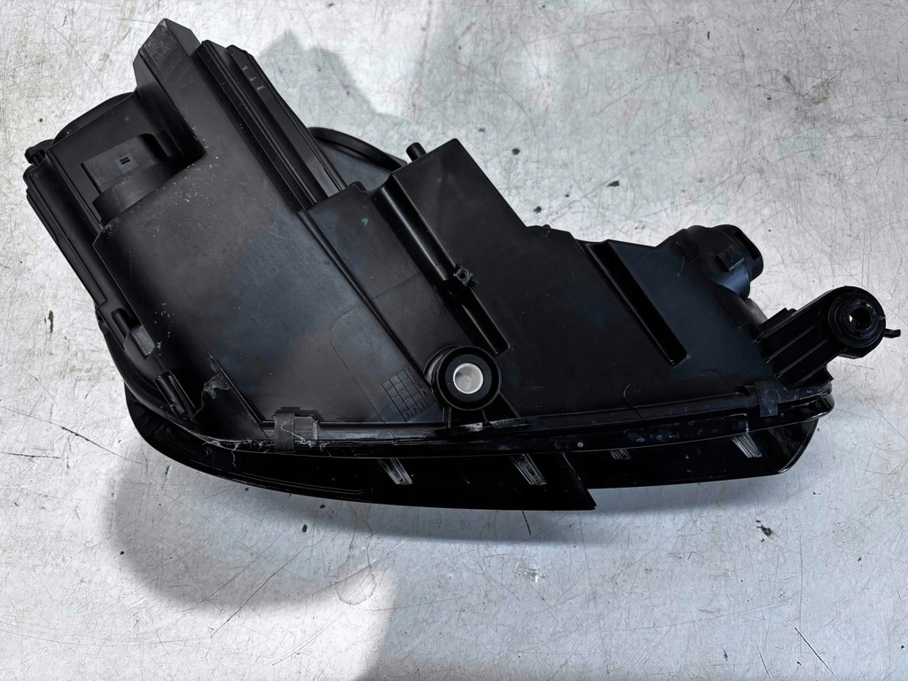 фото №8, Audi a4 b9 лампа ліва перед bi ксенон led 8w0941005