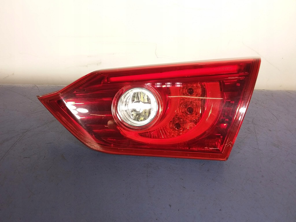 фото №1, Infiniti q50 лампа задняя правая w крышка led