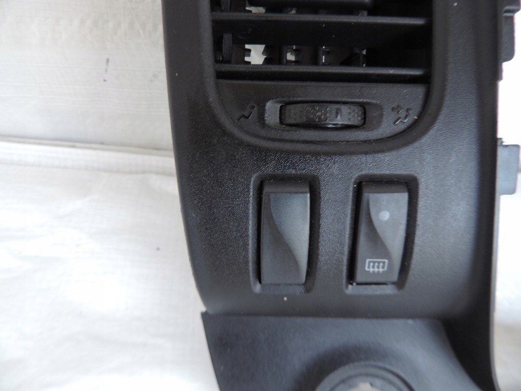 фото №3, Opel vivaro b молдинг защита рамка радио 93452450