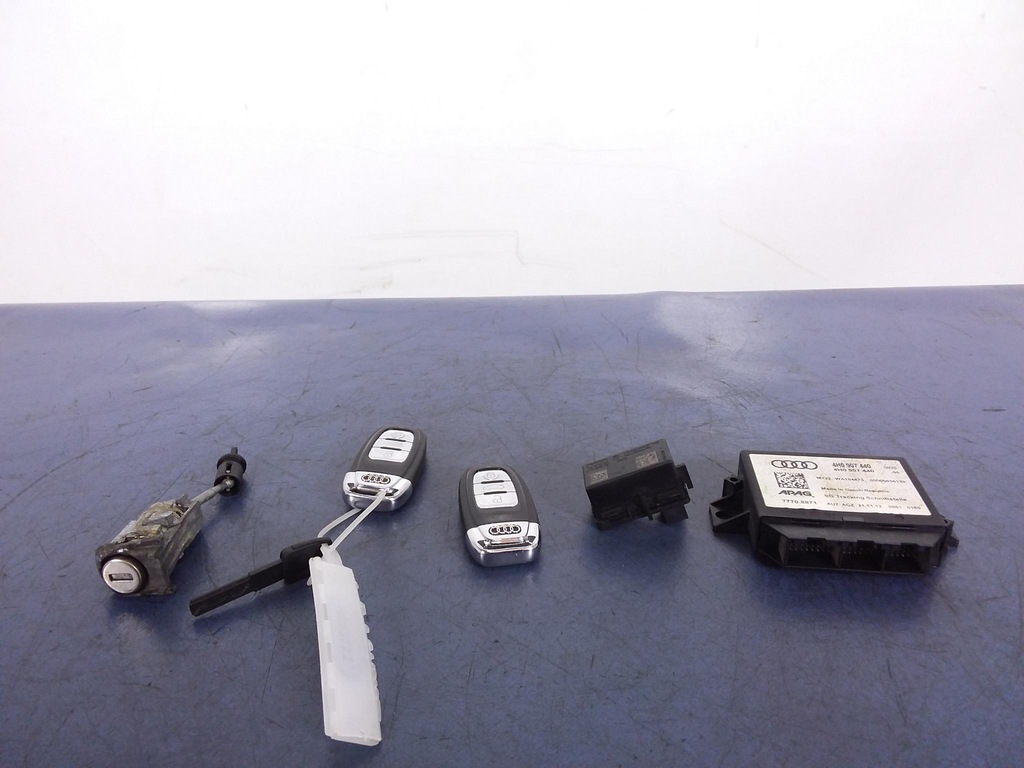 фото №1, Audi a8 d4 замок запалювання ключ pilot kessy