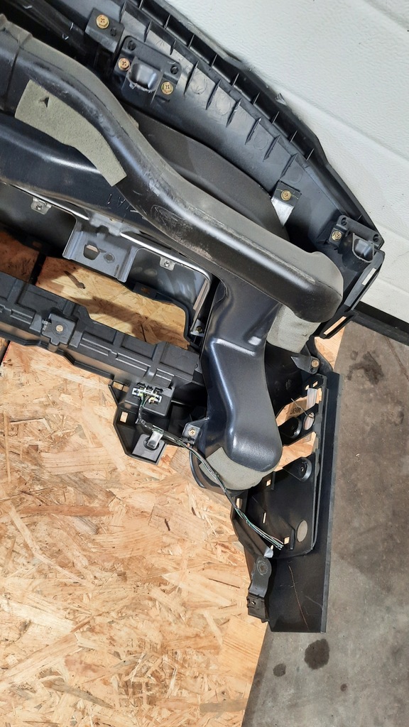 фото №13, Приборная панель приборная консоль mitsubishi outlander i 03-06r