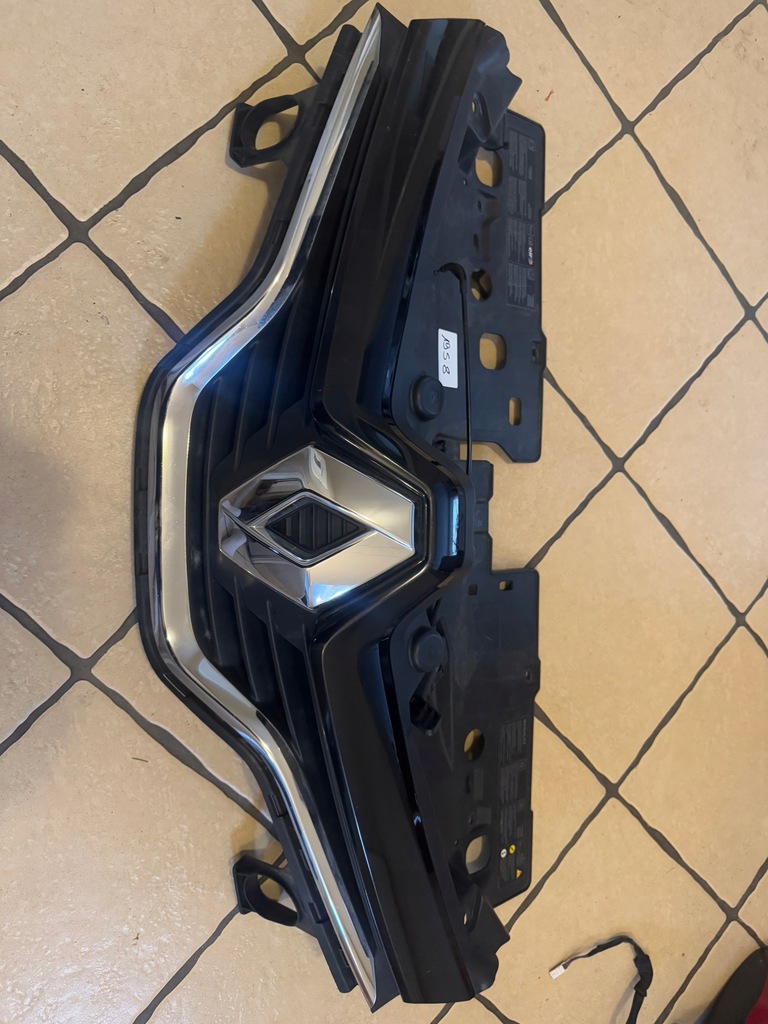 фото №1, Renault captur i решётка радиатора решётка радиатора оригинал