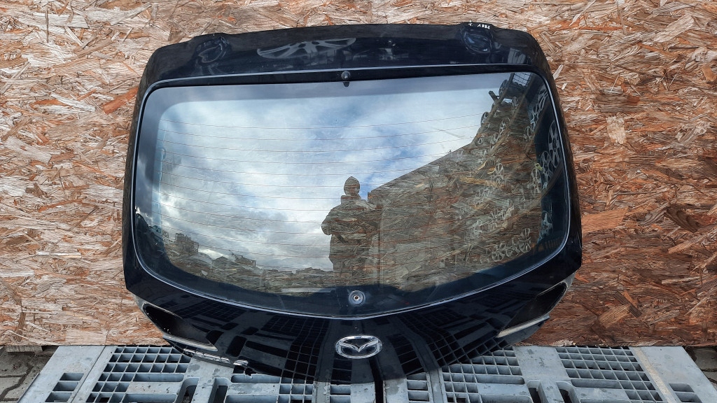 фото №1, Кришка багажника задня задня mazda 3 bk 05r 1.6b hb