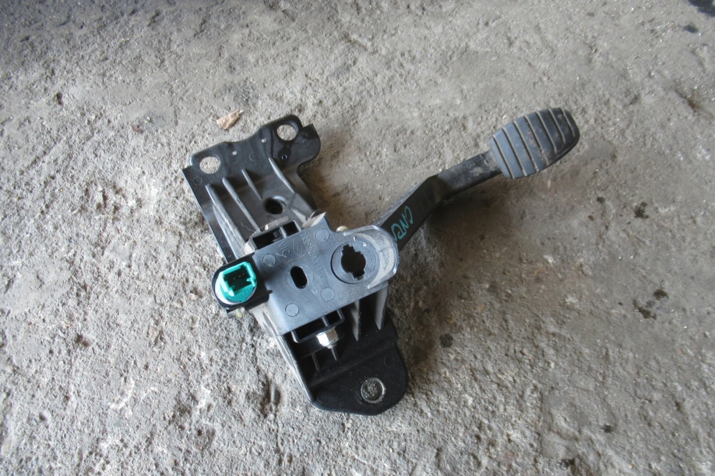 фото №3, Master iii movano 19r педаль сцепления