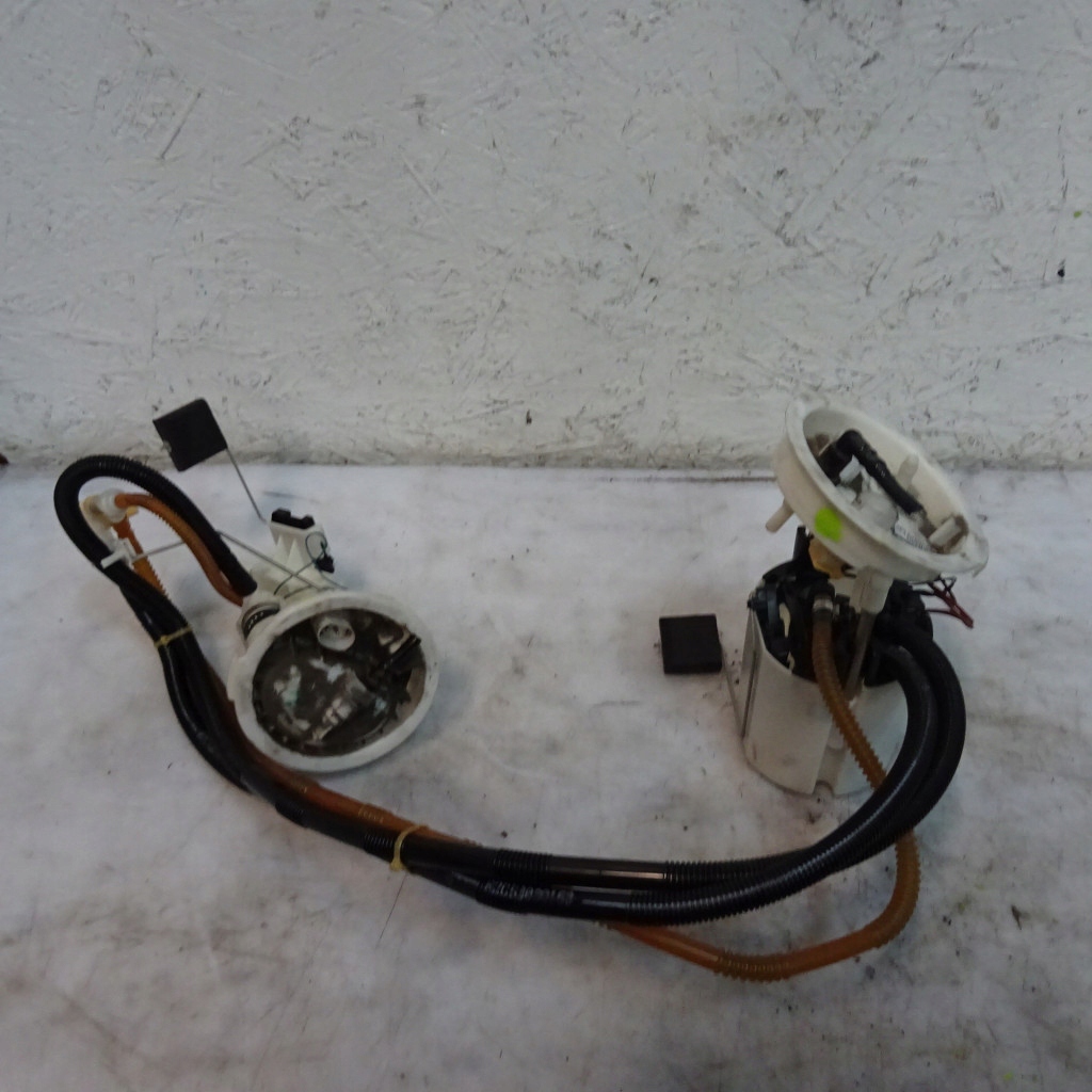 фото №1, Bmw 3 e90 e91 2.5i помпа пального 6765715