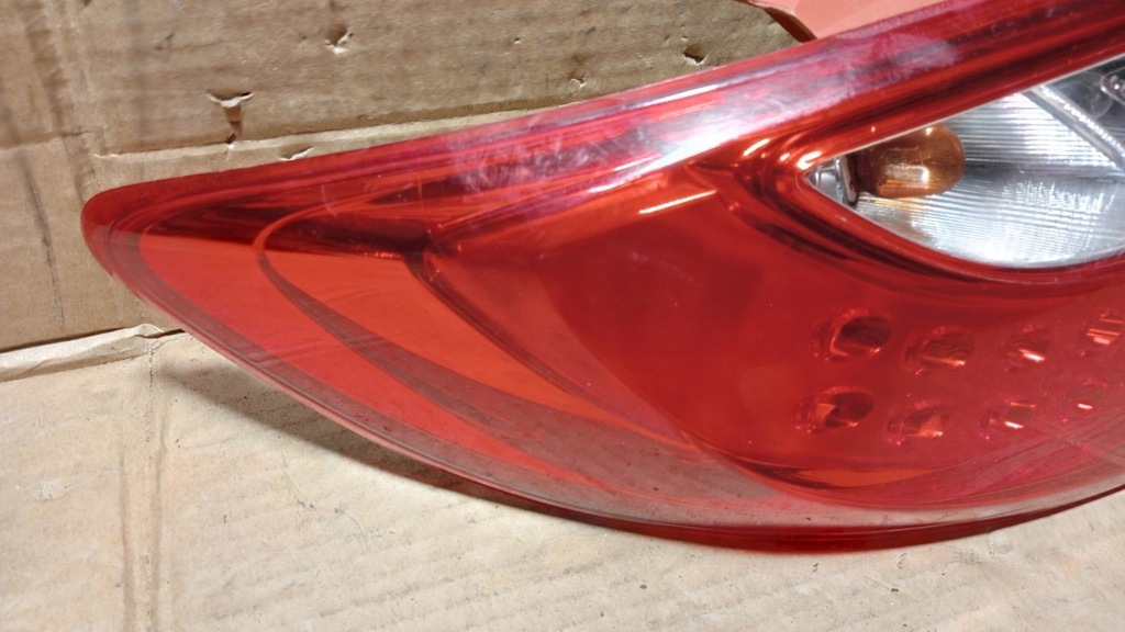 фото №3, Mazda 2 de лампа задня ліва