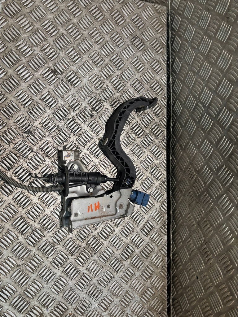 фото №1, Seat mii педаль сцепления помпа цилиндр сцепления 1s1721059g