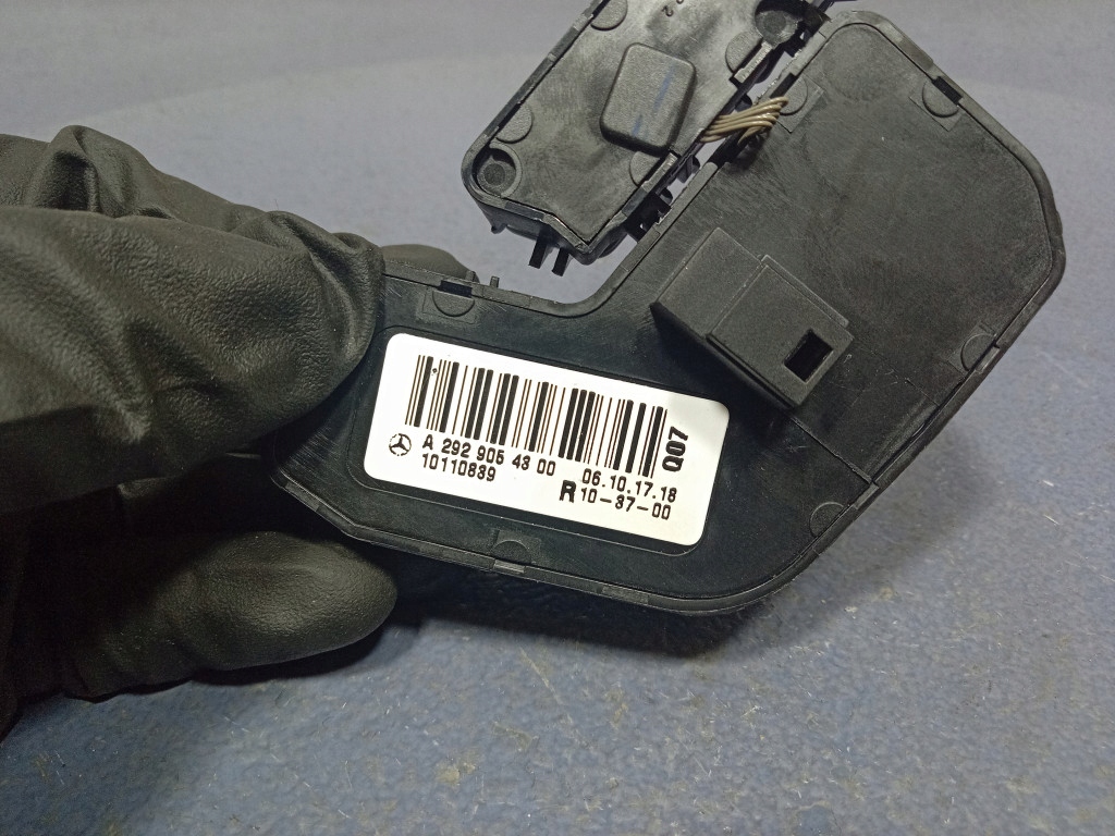 фото №6, Mercedes gle w292 панель регулювання сидіння правий перед a2929054300