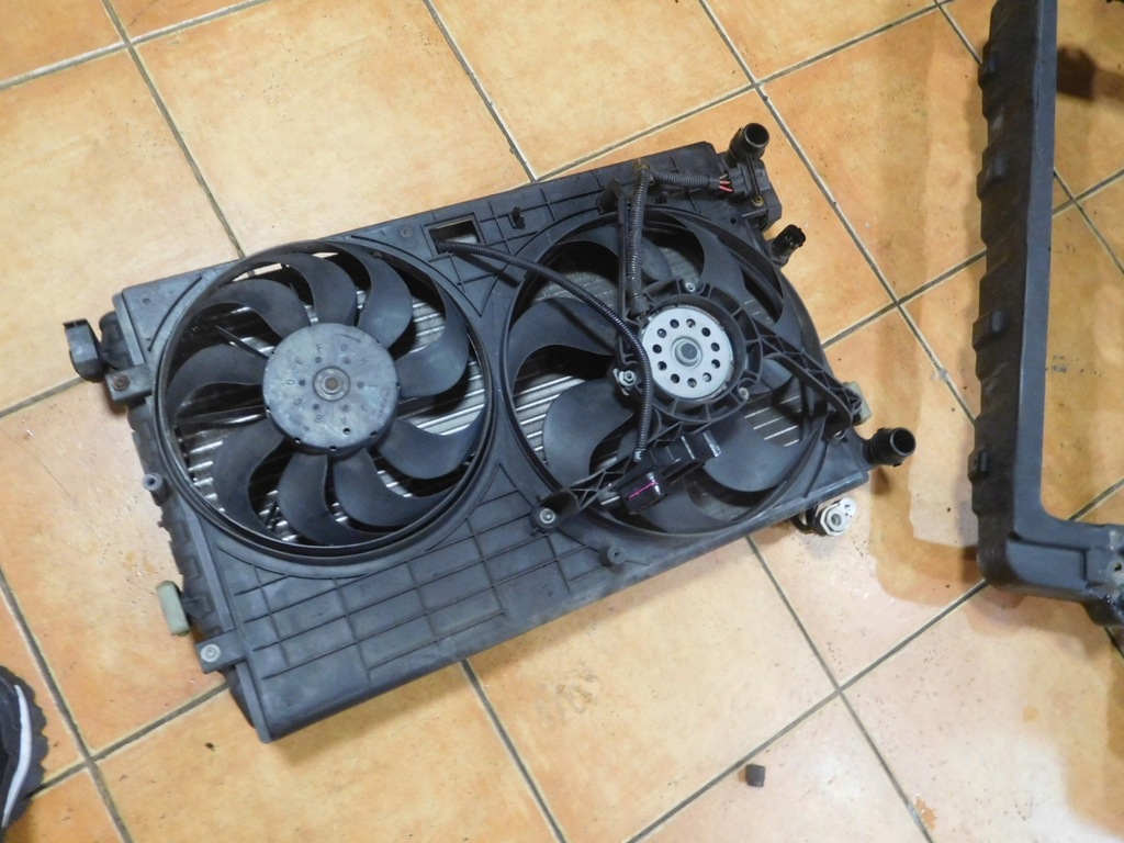 фото №7, Радиатор комплект вентилируемый polo 9n 1.4b 03r 6q0121253q