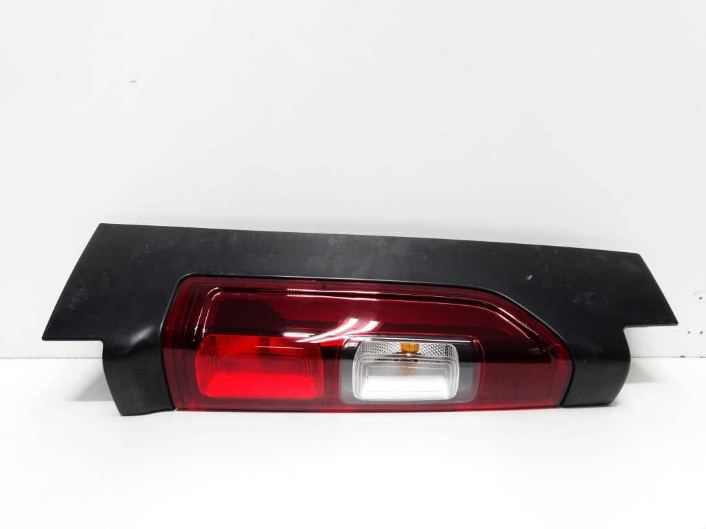 фото №1, Opel vivaro b renault traffic iii - лампа левый задняя 93450958 265a63253r