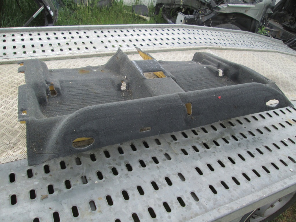 фото №1, Килимок обшивка салону задня volvo xc60 i europa