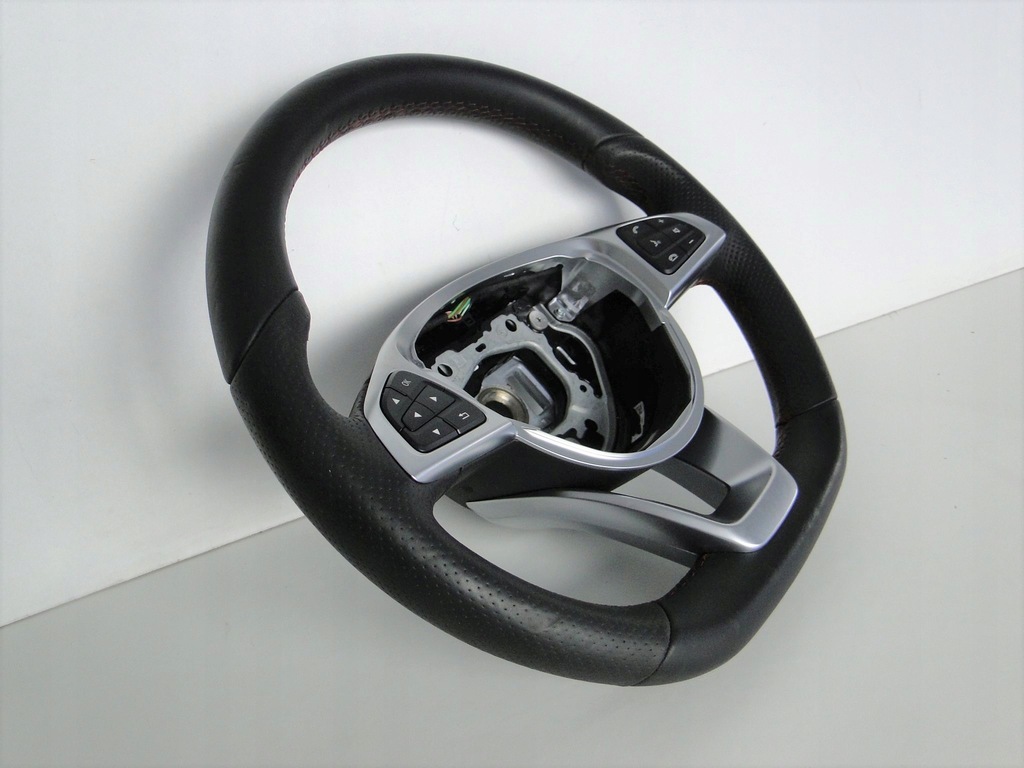 фото №5, Mercedes gla 156 x156 воздуховод czerw nić amg