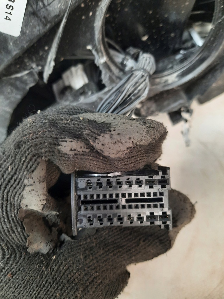 фото №11, Porsche cayenne 17- лампа права перед 9y0941034aa