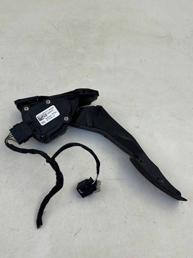 Купить Педаль газа потенциометр opel astra k v 13373777