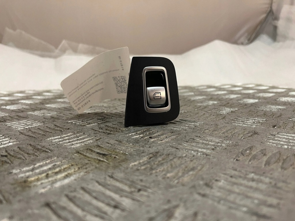 фото №1, Mercedes-benz glc x253 c253 2018 кнопки вікон