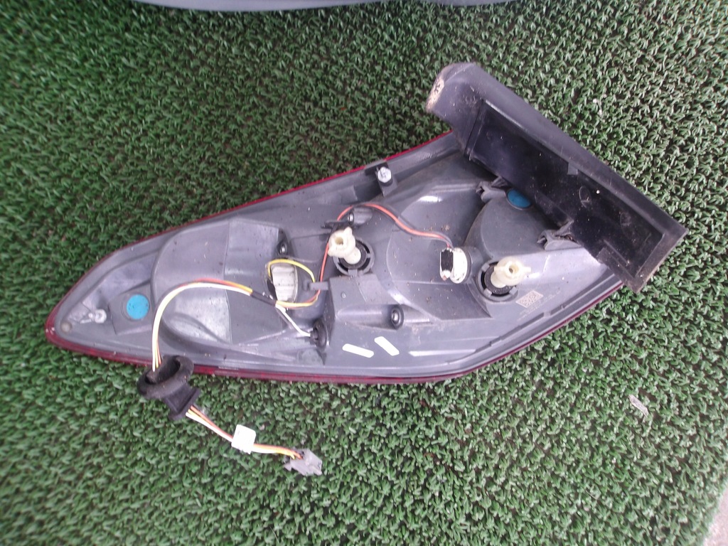 фото №13, Ford focus mk4 kombi кришка багажника бампер лампи задня led stline