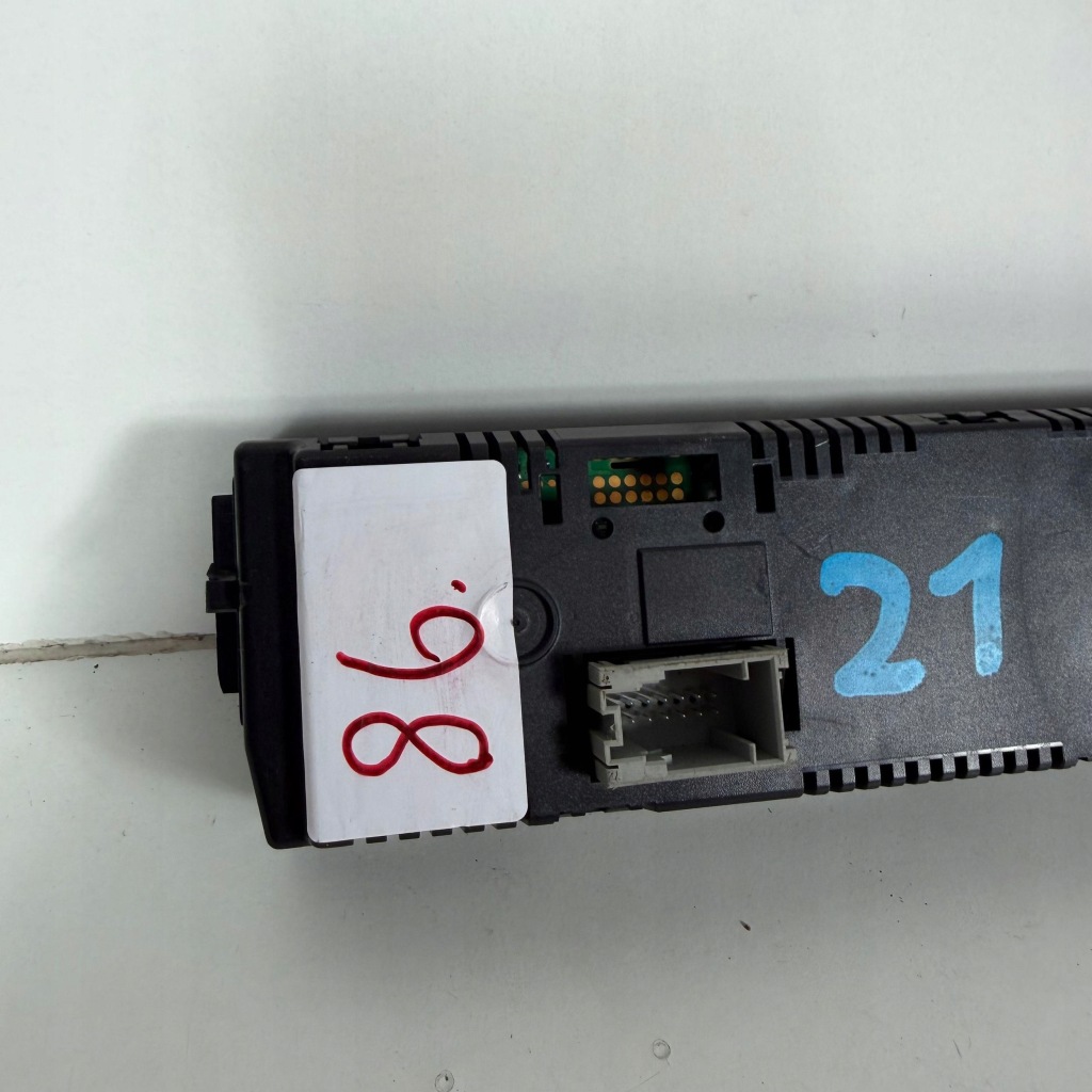 Панель кондиционера заводской bmw 1 e87 3 e90 e91 lci рестайлинг  оригинальный номер 9221852 Доставка