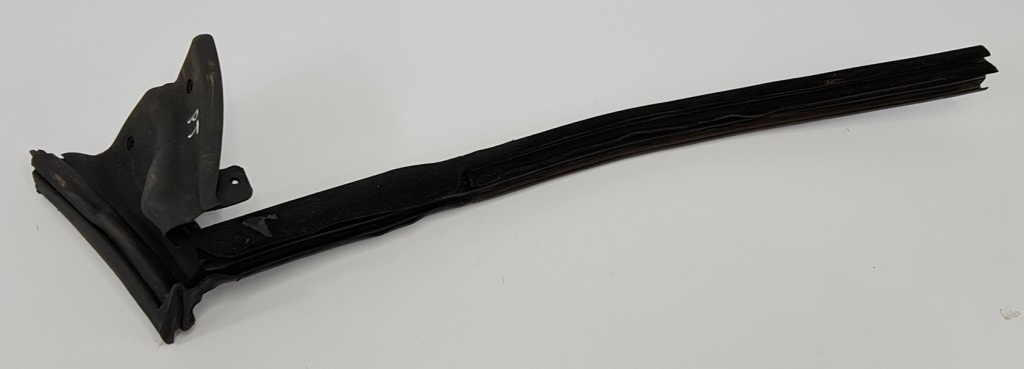 фото №1, Прокладка кузовная правая chrysler sebring iii