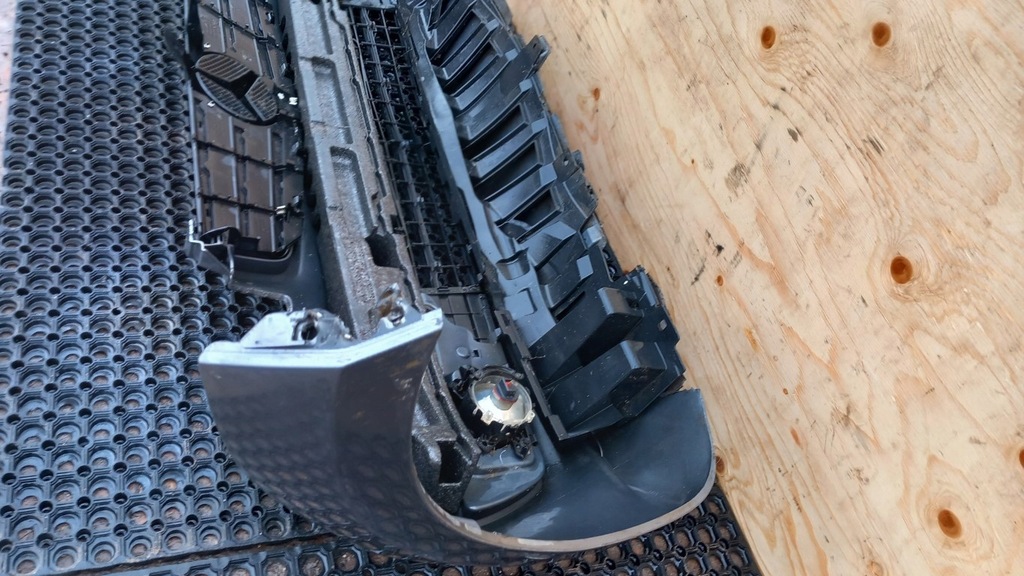 фото №10, Mercedes a klasa w169 lift бампер перед 748 протитуманна фара